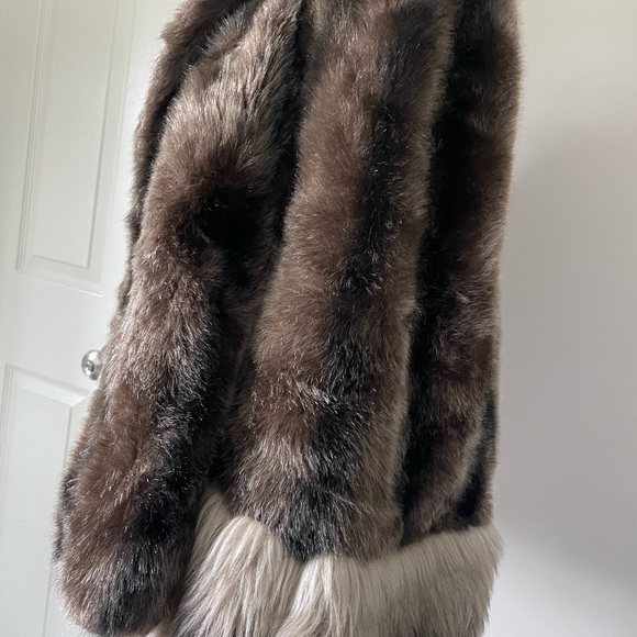 vintage fur shaw - Picture 6 of 6